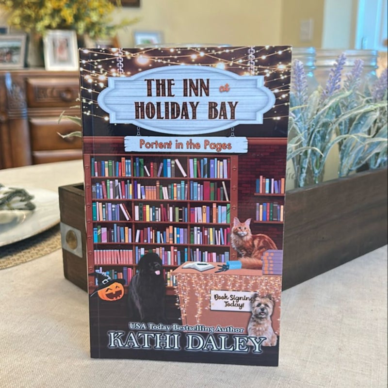 The Inn at Holiday Bay: Portent in the Pages