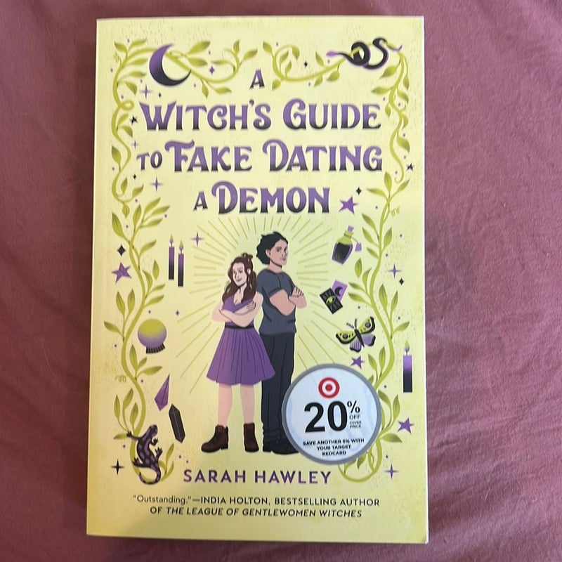 A Witch's Guide to Fake Dating a Demon