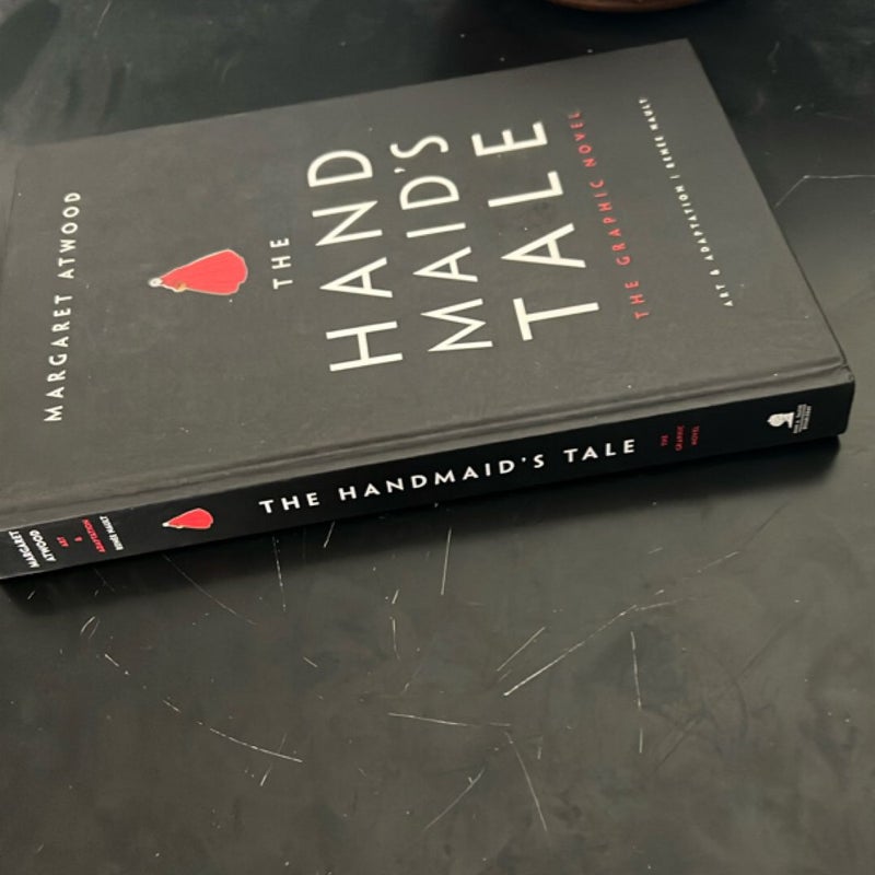 The Handmaid's Tale (Graphic Novel)