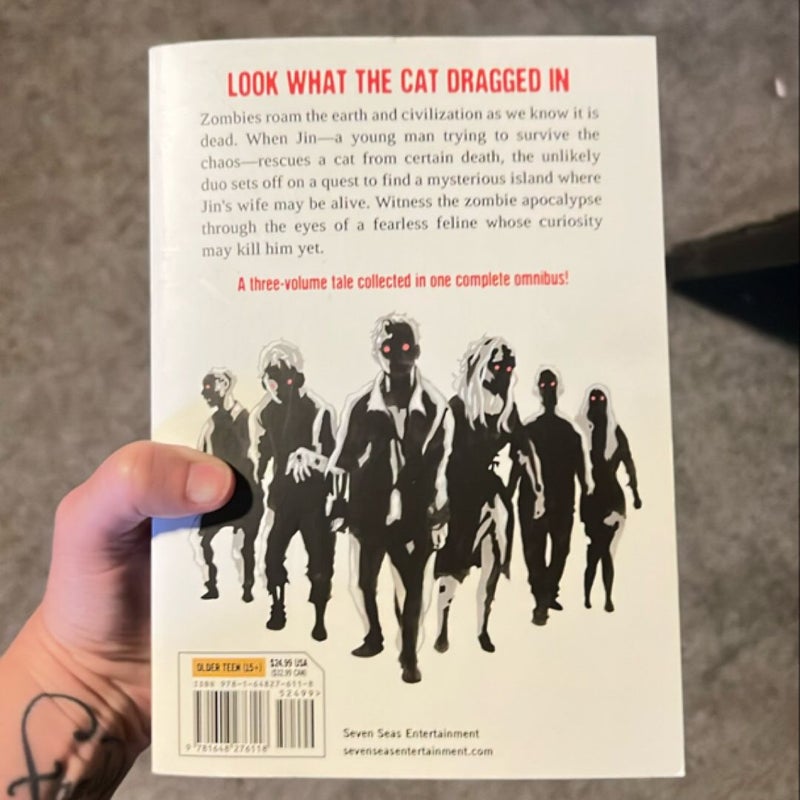 The Walking Cat: a Cat's-Eye-View of the Zombie Apocalypse (Omnibus Vol. 1-3)