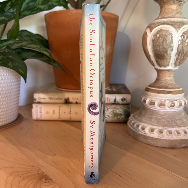 The soul of an octopus by sy montgomery paperback pangobooks