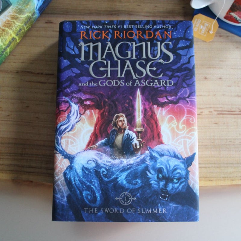 Magnus Chase and the Gods of Asgard, Book 1 the Sword of Summer (Magnus Chase and the Gods of Asgard, Book 1)