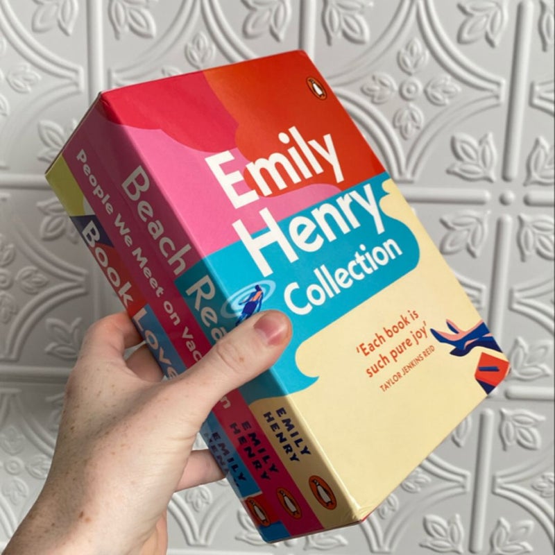 Emily Henry UK Book Lovers Beach Read People We Meet on Vacation