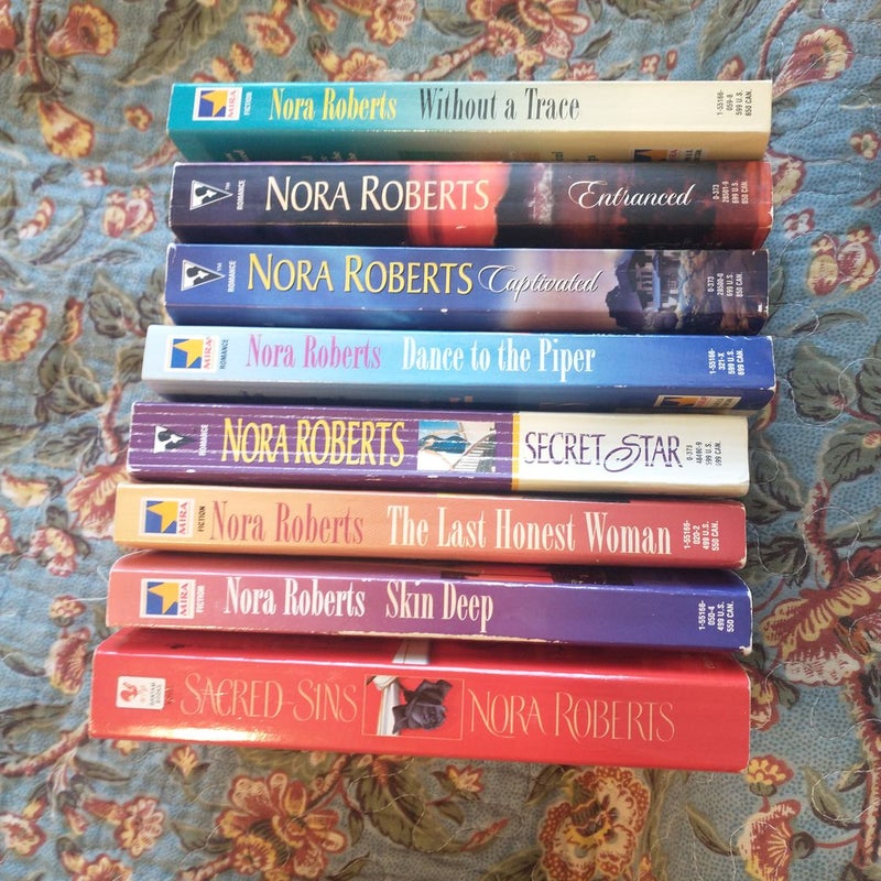 Bundle of 8 Nora Roberts Paperbacks 
