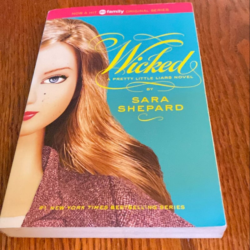 Pretty Little Liars #5: Wicked