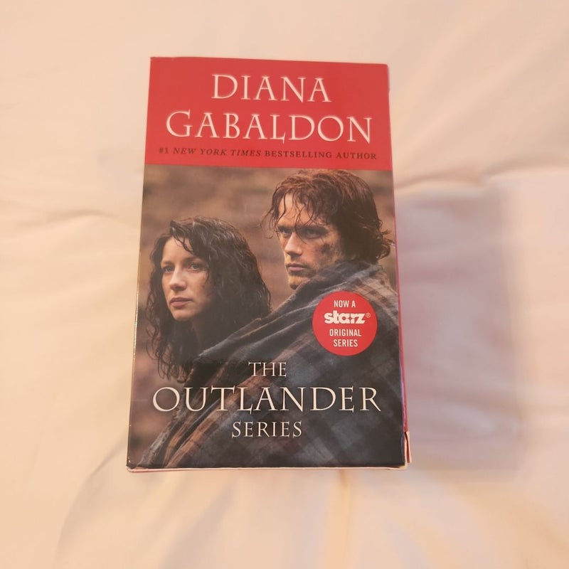 Outlander 4-Copy Boxed Set