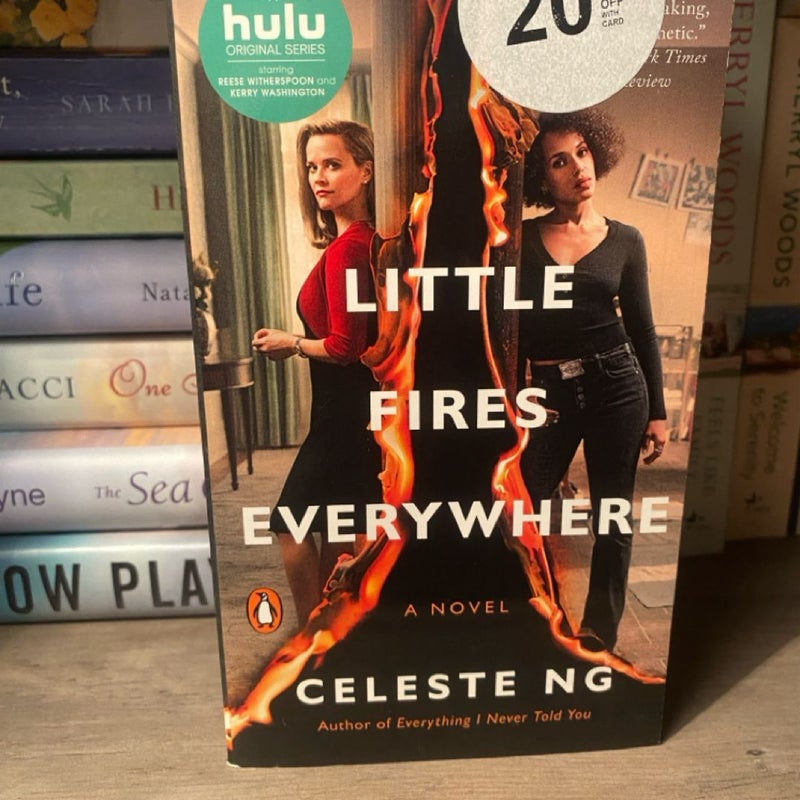 Little Fires Everywhere (Movie Tie-In)