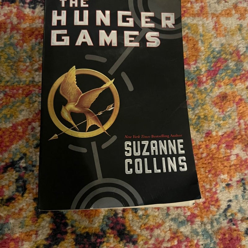 The Hunger Games By Suzanna Collins Very Good Trade PB