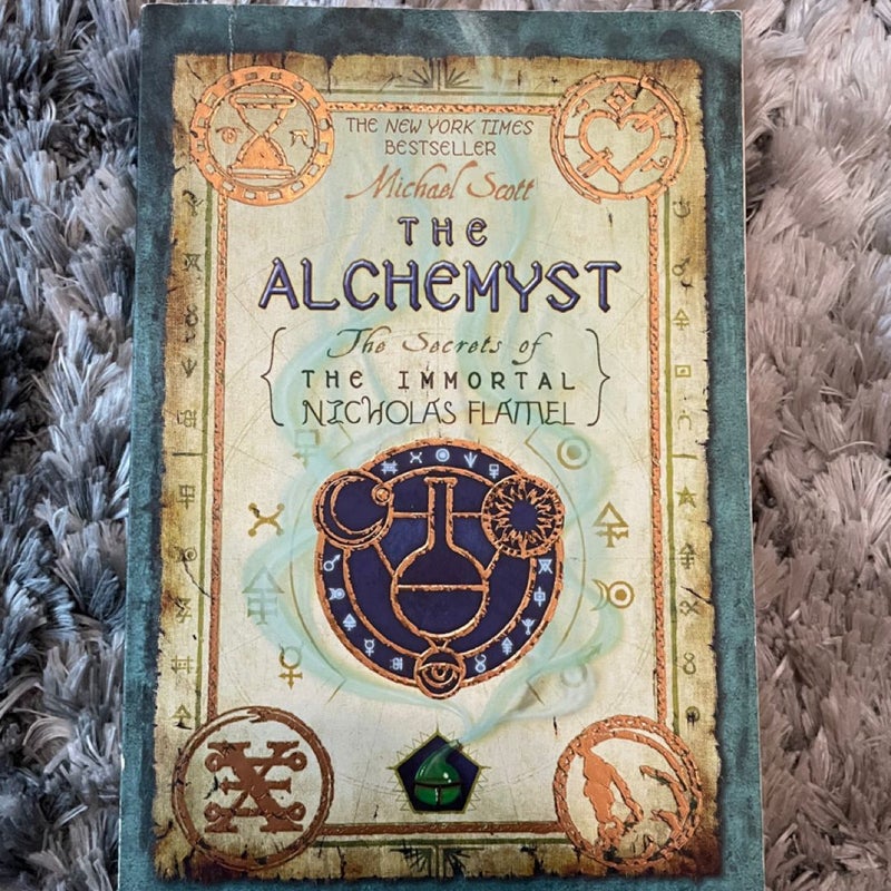 The Alchemyst by Michael Scott, Paperback | Pangobooks
