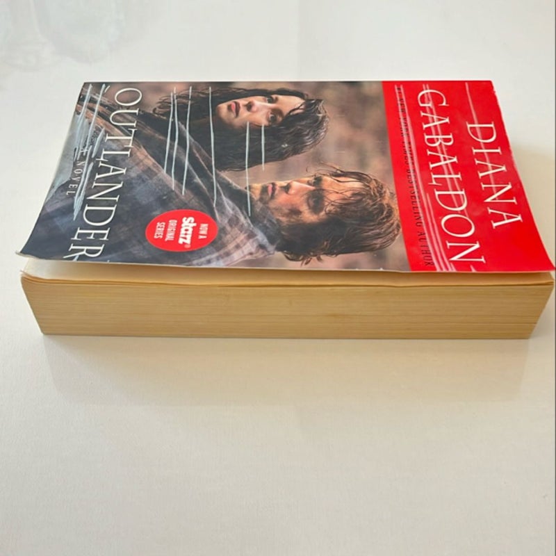 Outlander (Starz Tie-In Edition)