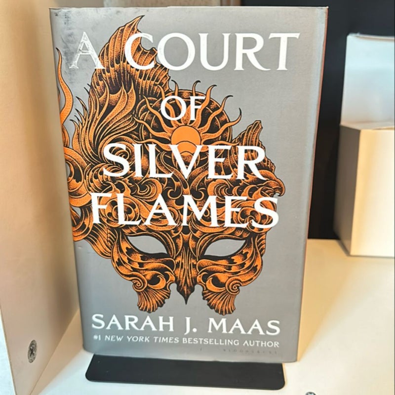 A Court of Silver Flames