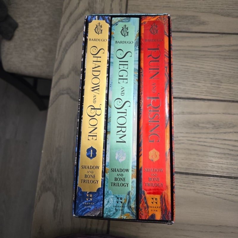 The Shadow and Bone Trilogy Boxed Set