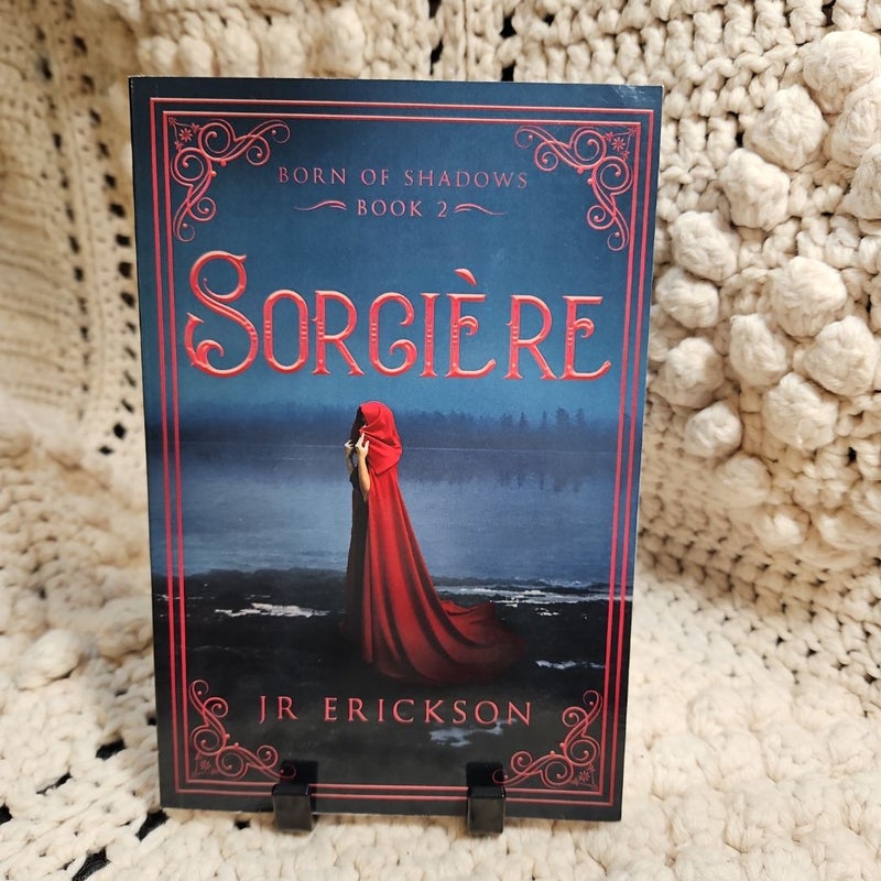 Sorciere: Born of Shadows Book 2