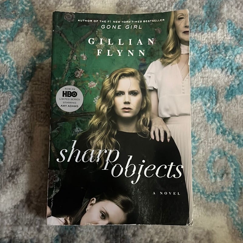 Sharp Objects (Movie Tie-In)