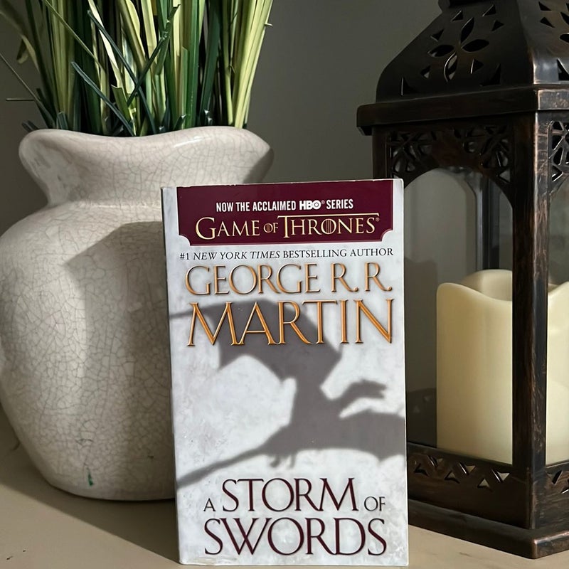 A Storm of Swords (HBO Tie-In Edition): a Song of Ice and Fire: Book Three