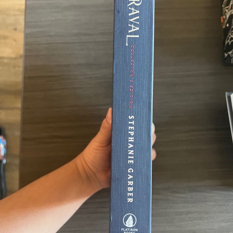 Caraval Collector's Edition - Signed