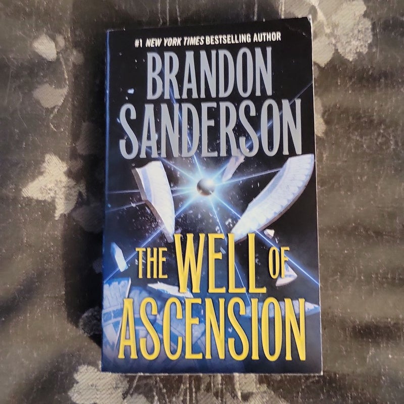 The Well of Ascension - (Mistborn Saga) by Brandon Sanderson (Paperback)