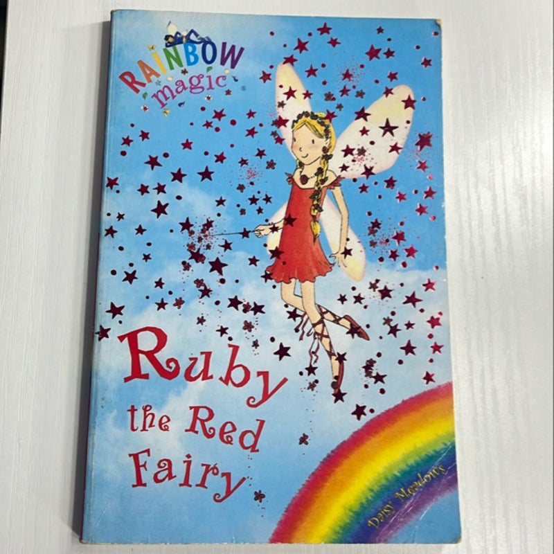 Rainbow Magic: Ruby the Red Fairy