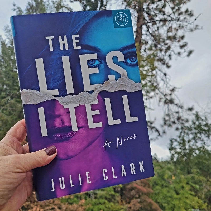 The Lies I Tell by Julie Clark, Hardcover | Pangobooks