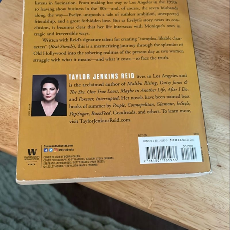 The Seven Husbands of Evelyn Hugo