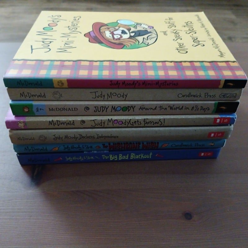 Lot of 7 Judy Moody Books