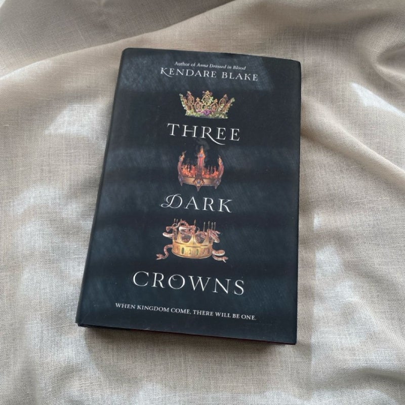 Three Dark Crowns