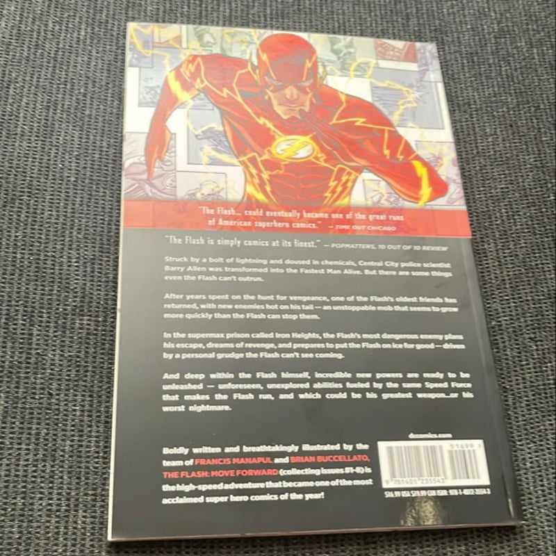 The Flash Vol. 1: Move Forward (the New 52)