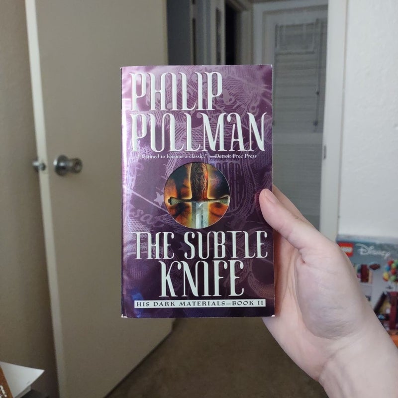 His Dark Materials: the Subtle Knife (Book 2)