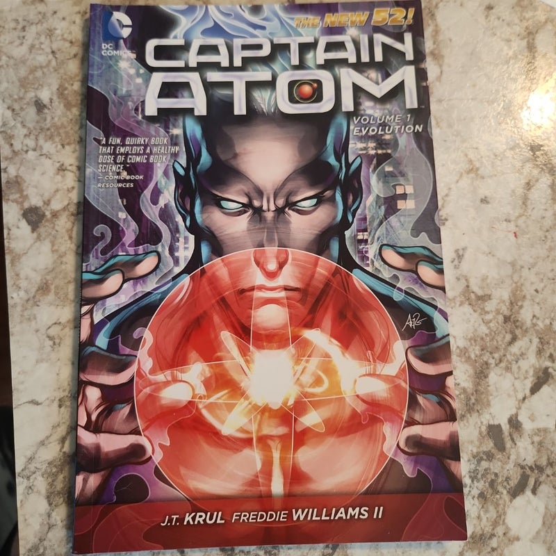 Captain Atom Vol. 1: Evolution (the New 52)