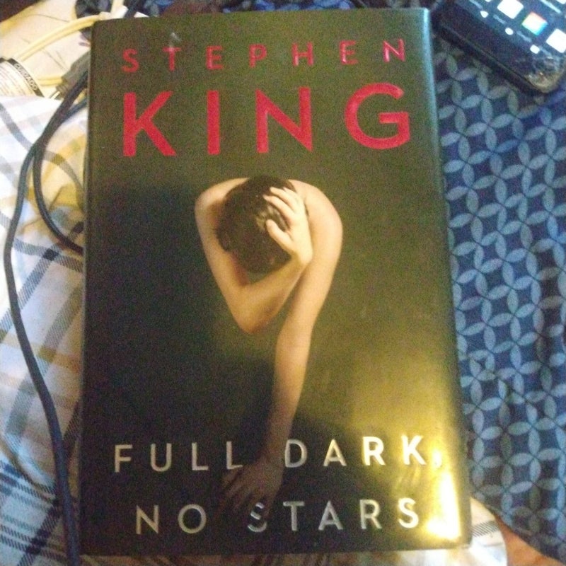 Full Dark, No Stars