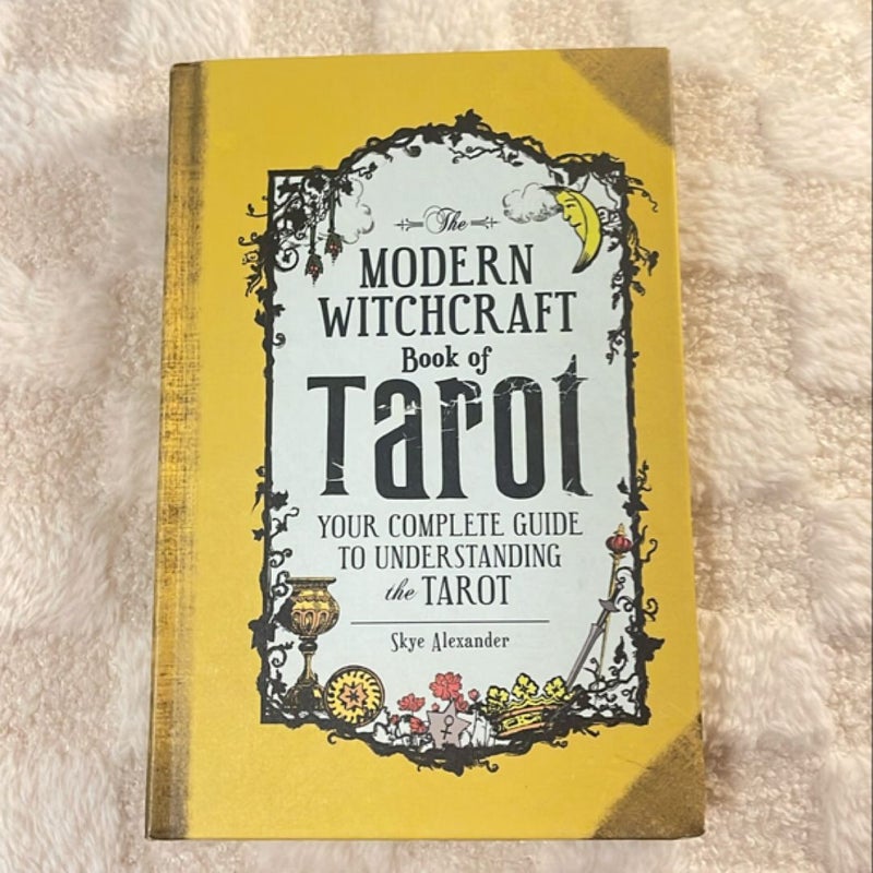 The Modern Witchcraft Book of Tarot