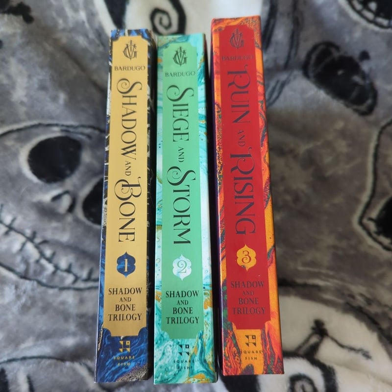 The Shadow and Bone Trilogy Boxed Set