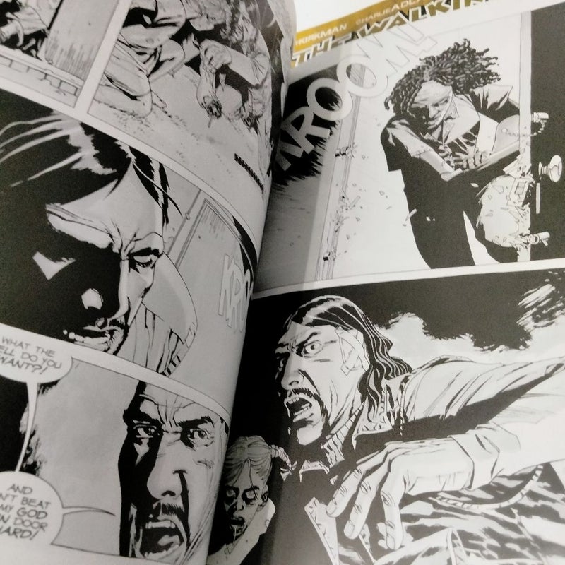 The Walking Dead (Graphic, Comic) 6 Book Bundle