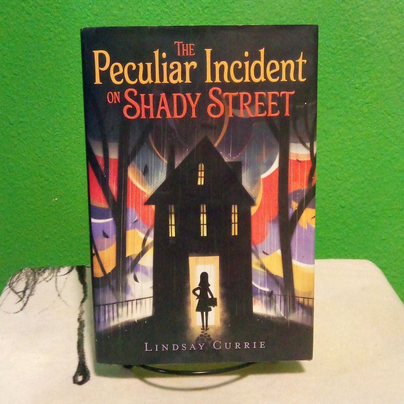 First Aladdin Edition - The Peculiar Incident on Shady Street