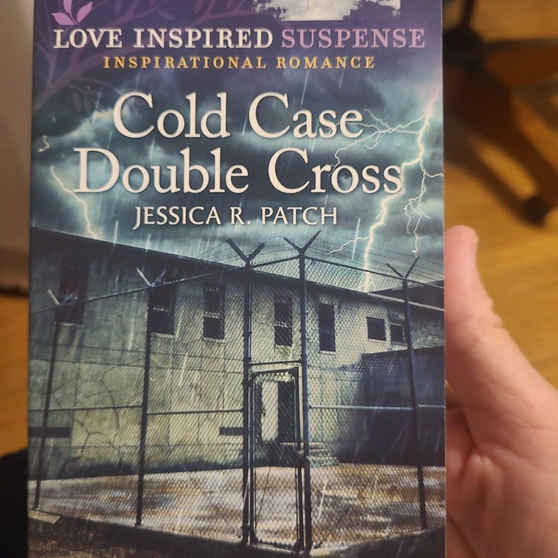 Cold Case Double Cross