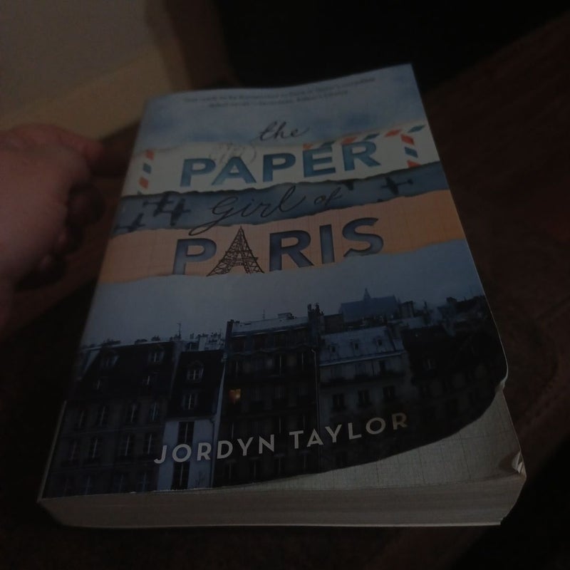 The paper girl of paris