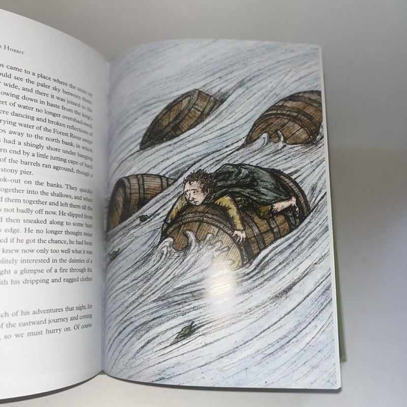 The Hobbit: Illustrated Edition