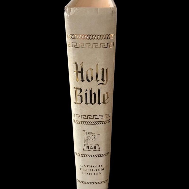 Holy Bible NAB Catholic Heirloom Family Edition The New American Bible 1989–1990