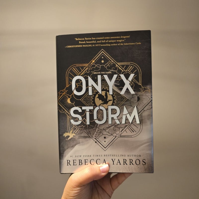 Onyx Storm (Deluxe Edition)