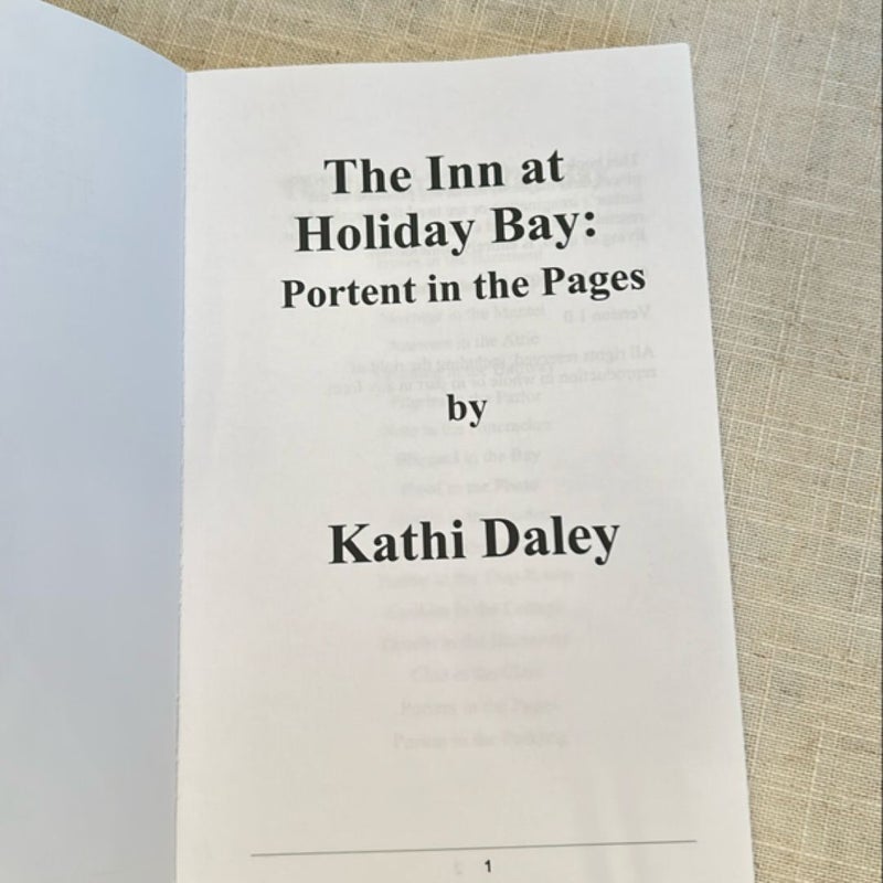 The Inn at Holiday Bay: Portent in the Pages