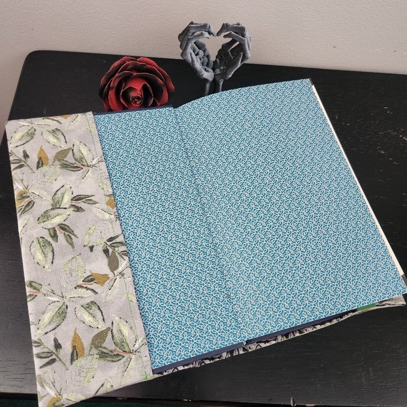 Reversible Book Cover - Large