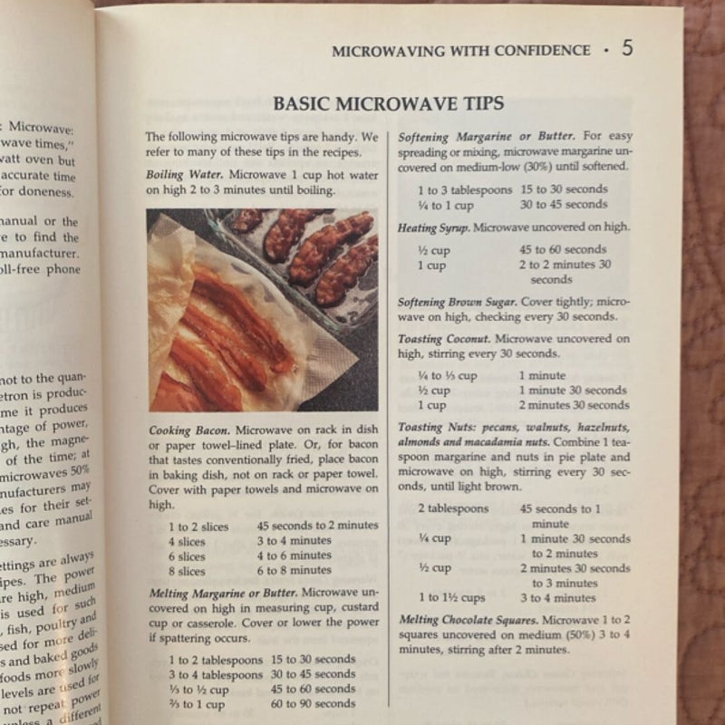 Betty Crocker's Microwave Cookbook