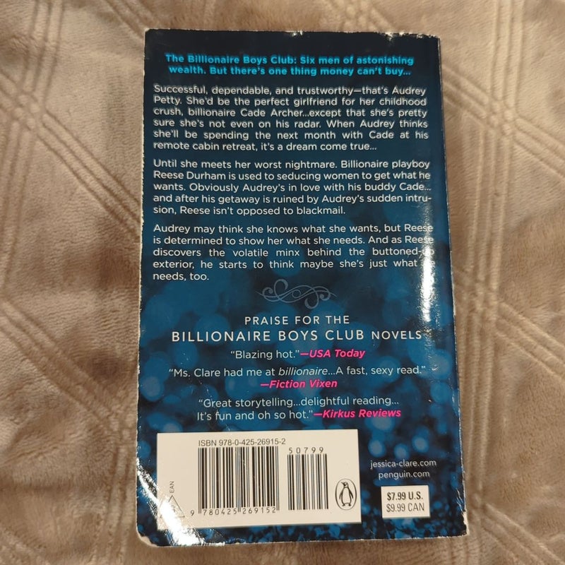 The Wrong Billionaire's Bed by Jessica Clare, Paperback Pangobooks