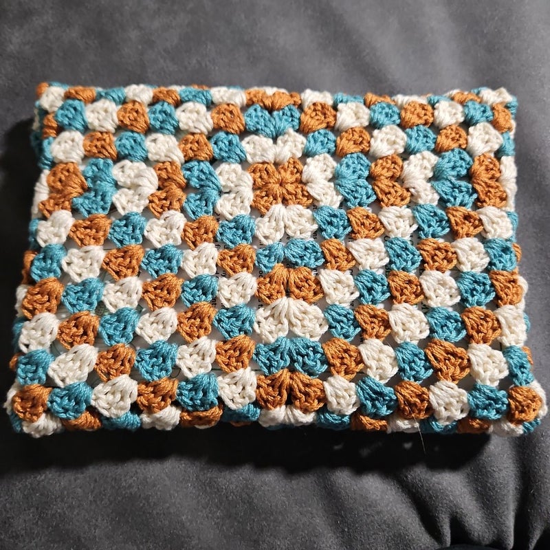 Crochet book sleeve