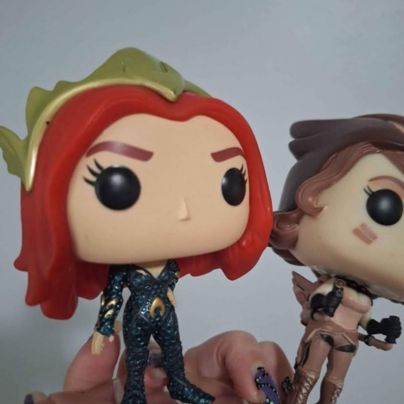 Hawgirl and Mera funko pops