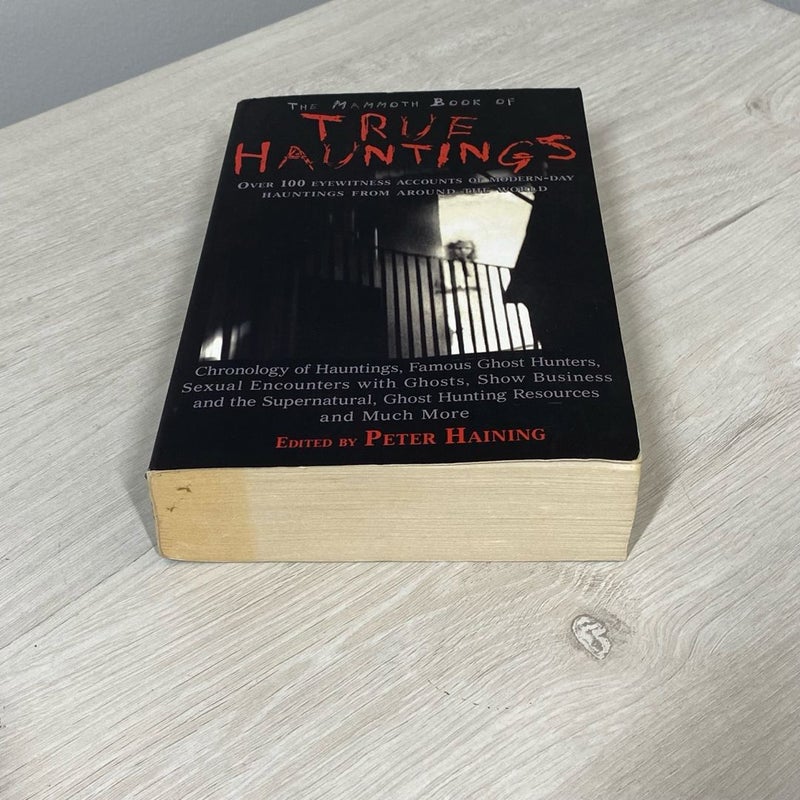 The Mammoth Book of True Hauntings