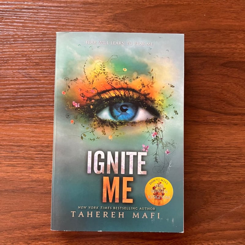 Ignite Me by Tahereh Mafi, Paperback | Pangobooks