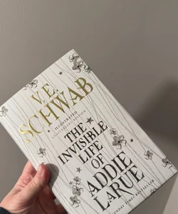 The Invisible Life of Addie Larue ILLUSTRATED ANNIVERSARY SPECIAL EDITION