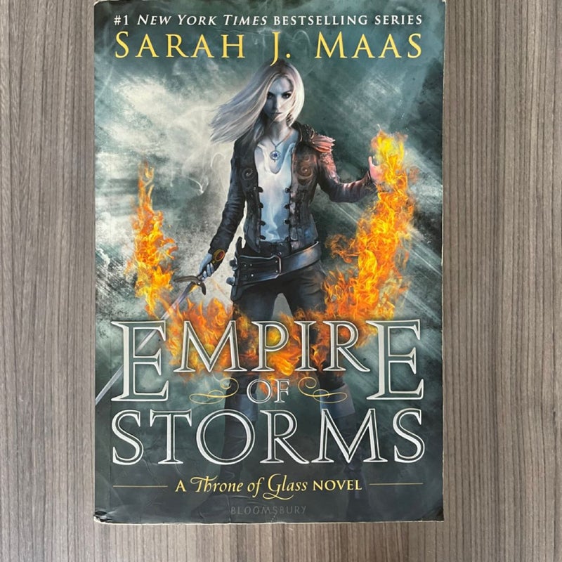 *OOP Paperback Throne of Glass Bundle