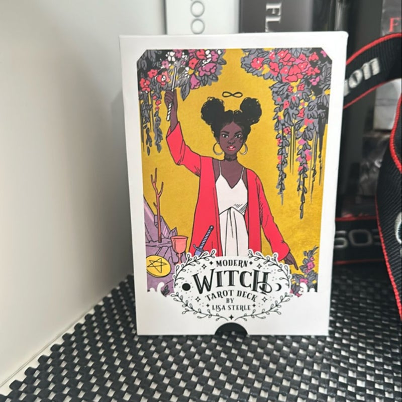 The Modern Witch Tarot Deck